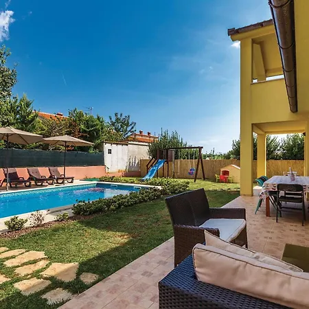 펜션 Cozy In With Kitchen 메덜린