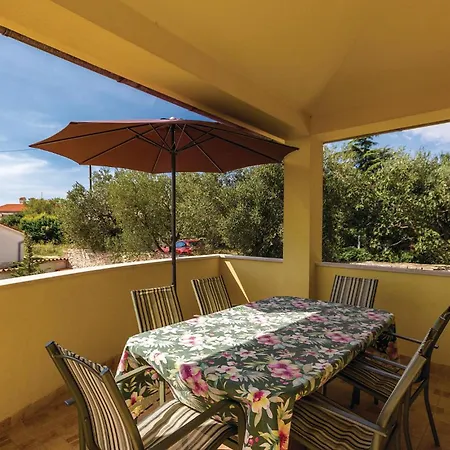 Cozy In With Kitchen 메덜린