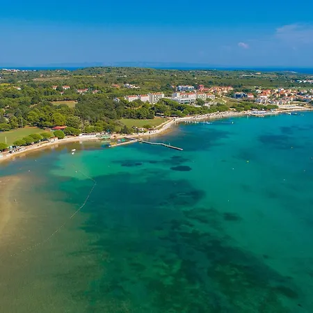 Cozy In With Kitchen Semesterbostad