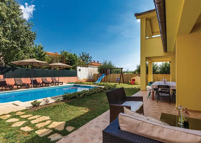 Prázdninový dům Cozy In With Kitchen Medulin